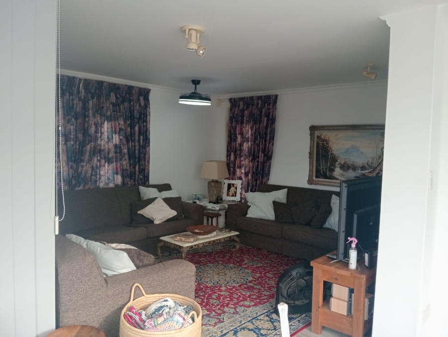 3 Bedroom Property for Sale in Wavecrest Eastern Cape